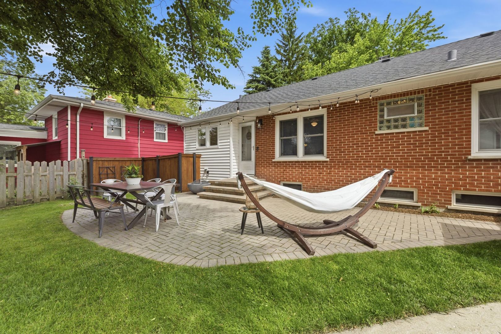 263 Hill Avenue