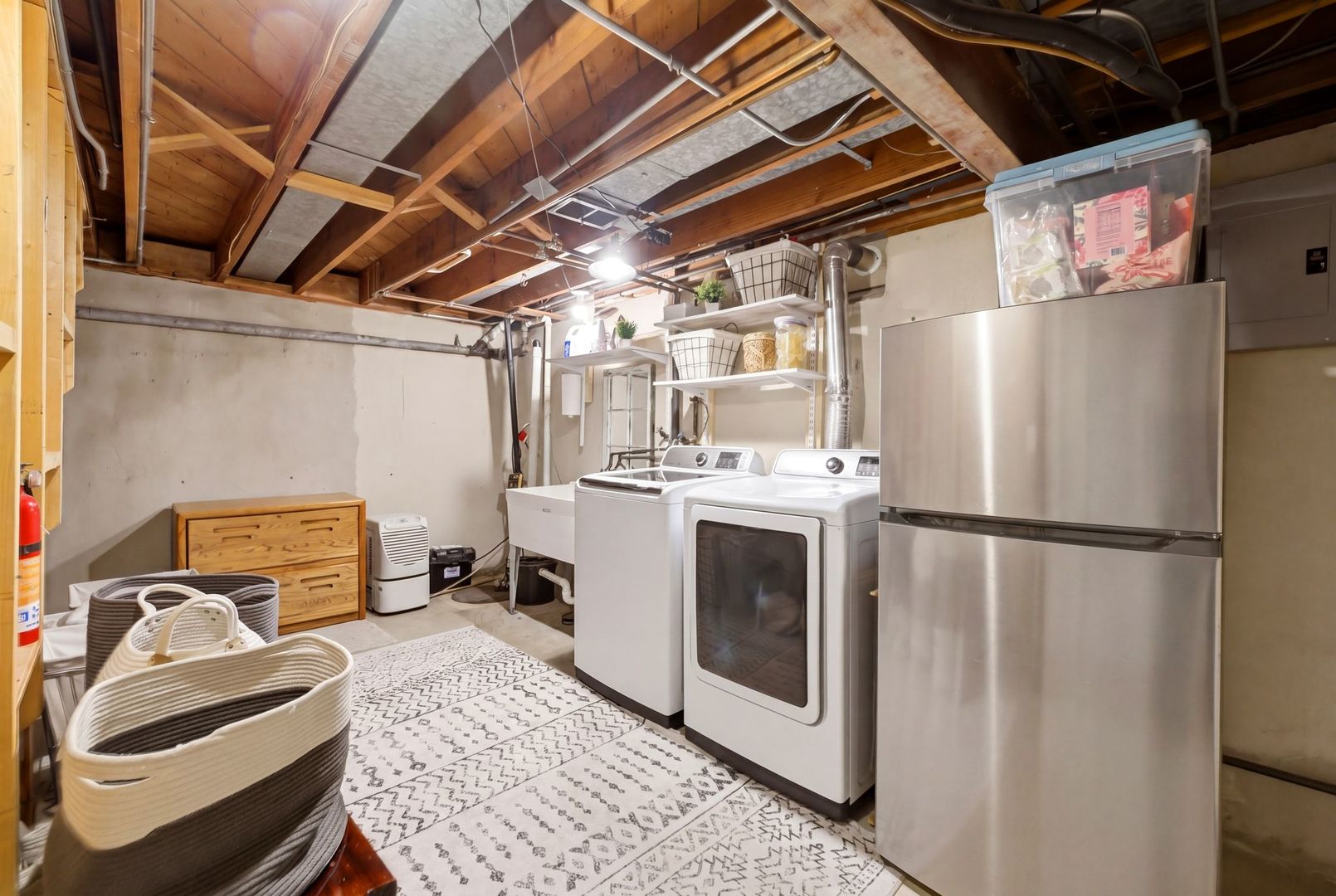 263 Hill Avenue