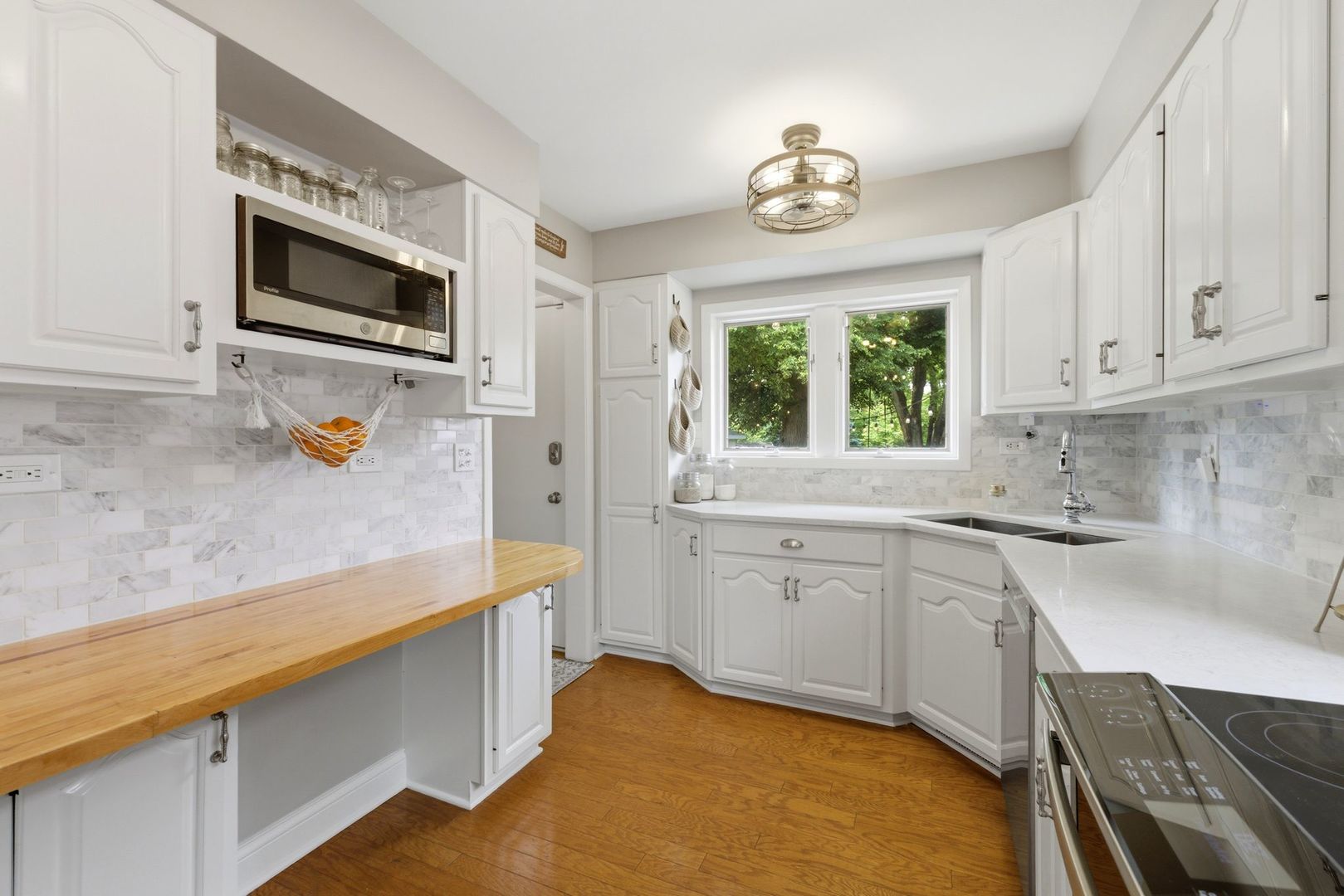 263 Hill Avenue