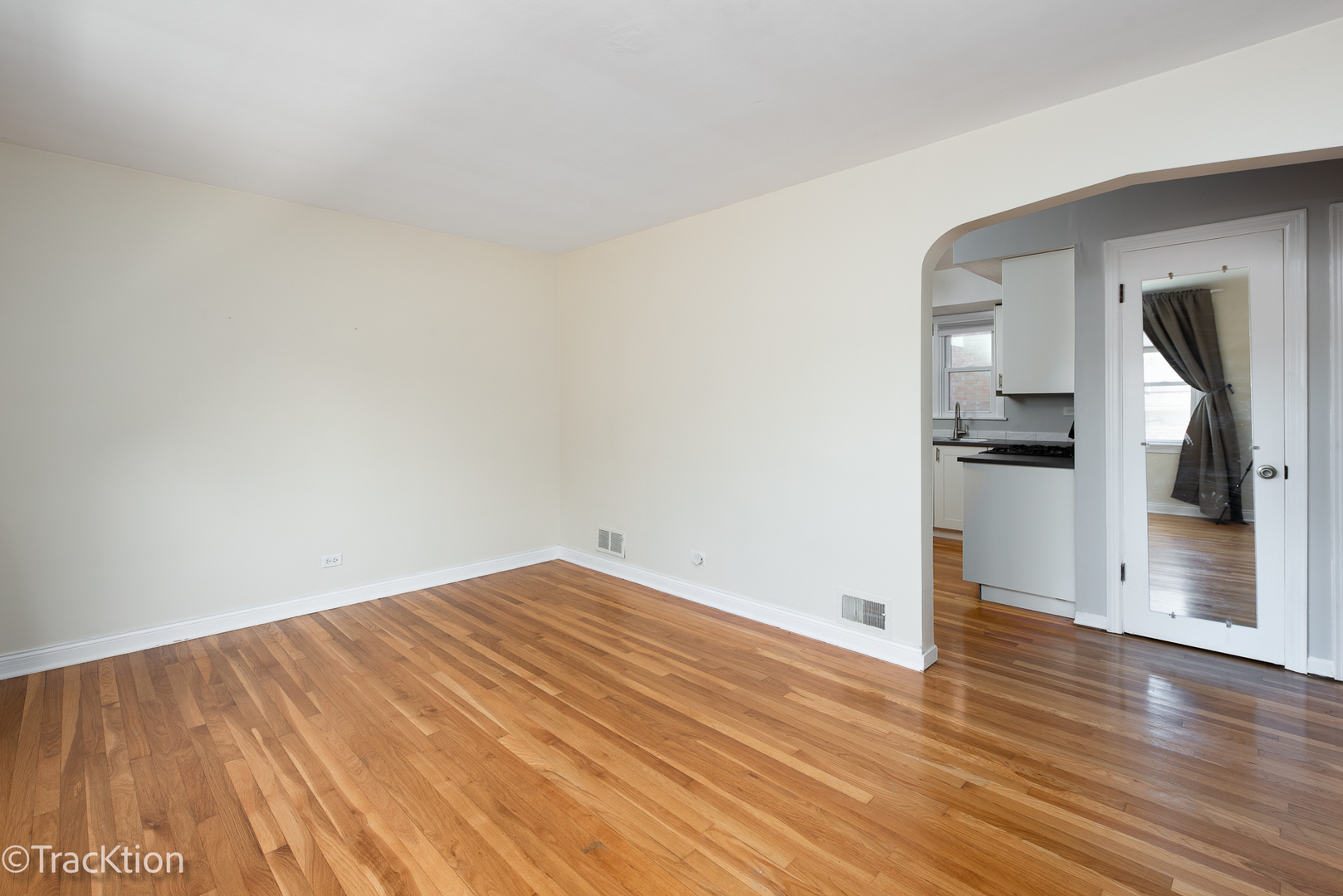5034 W Argyle Street Unit: 2