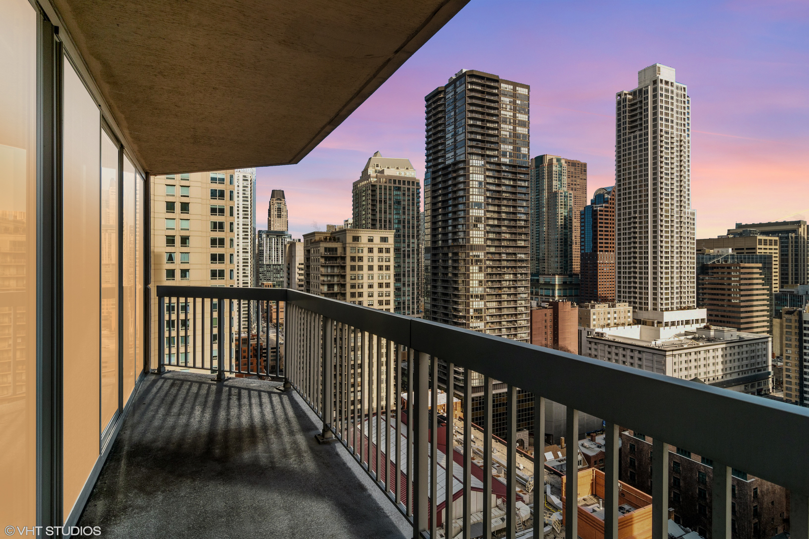 545 N Dearborn Street Unit: 2505
