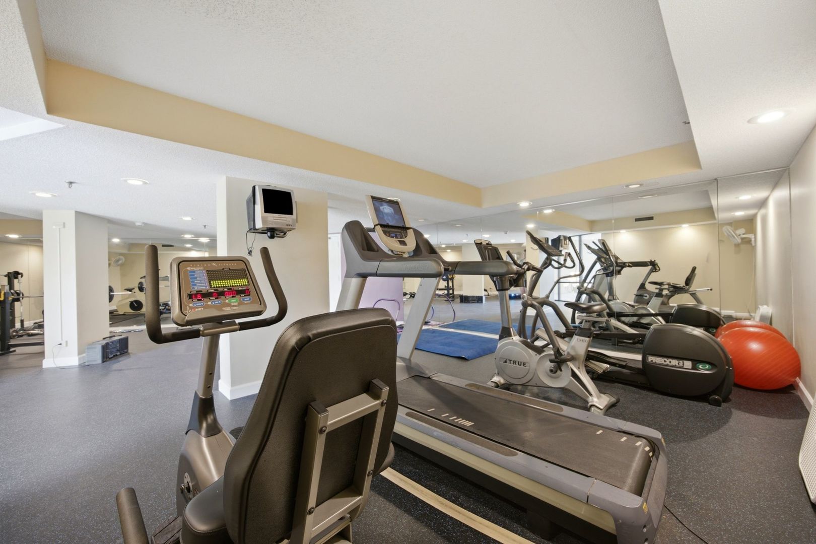 470 Fawell Boulevard Unit: 315