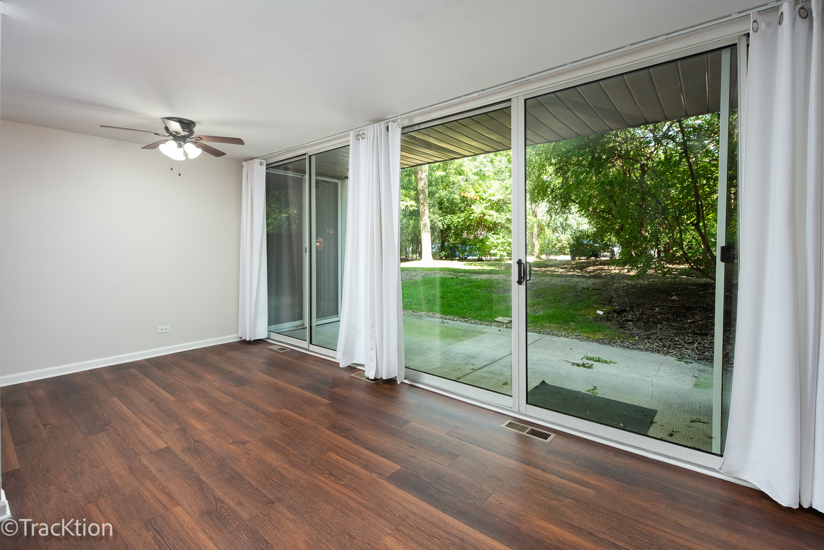 5950 Oakwood Drive Unit: 1H