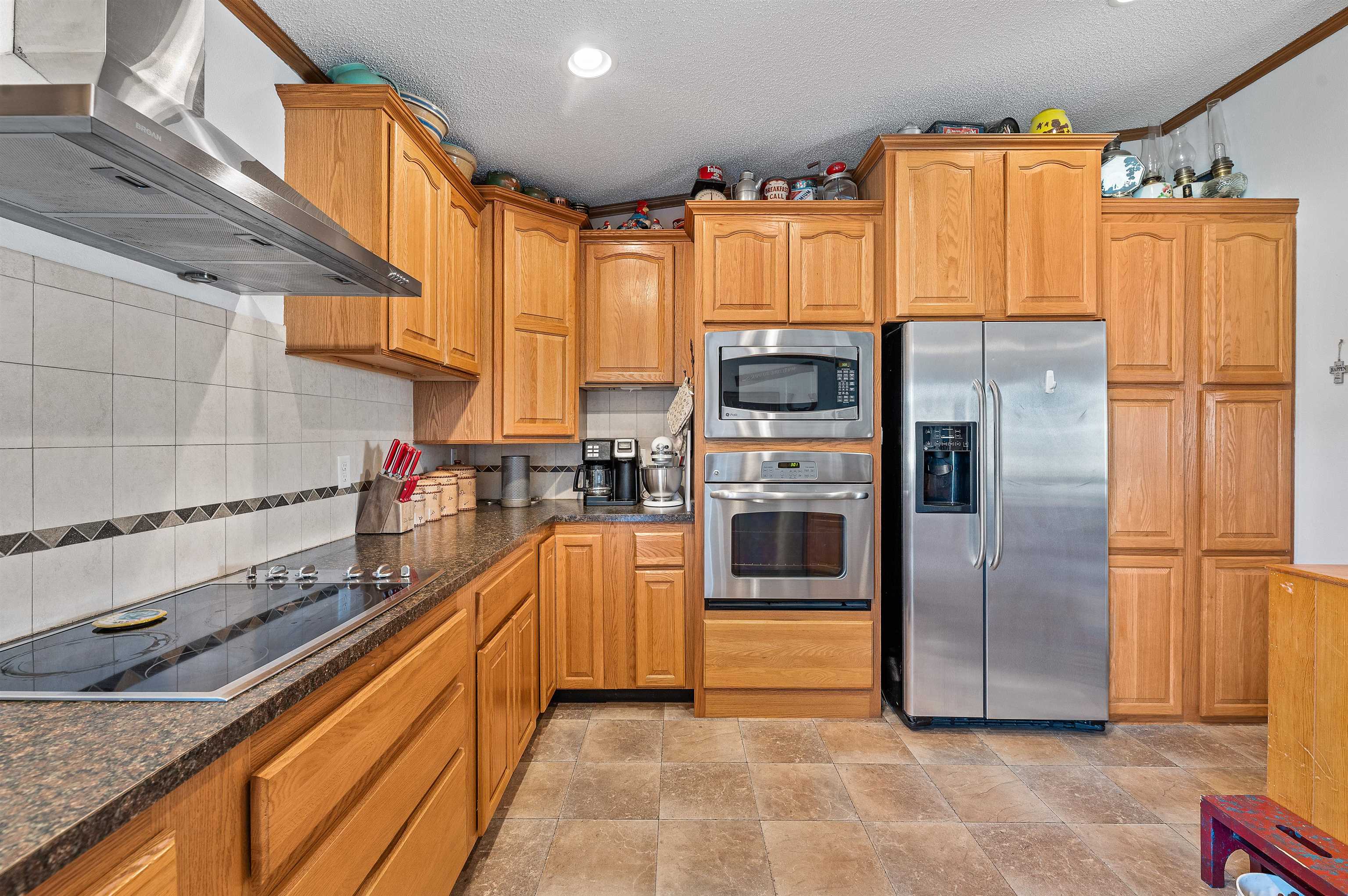110 E 9th Street