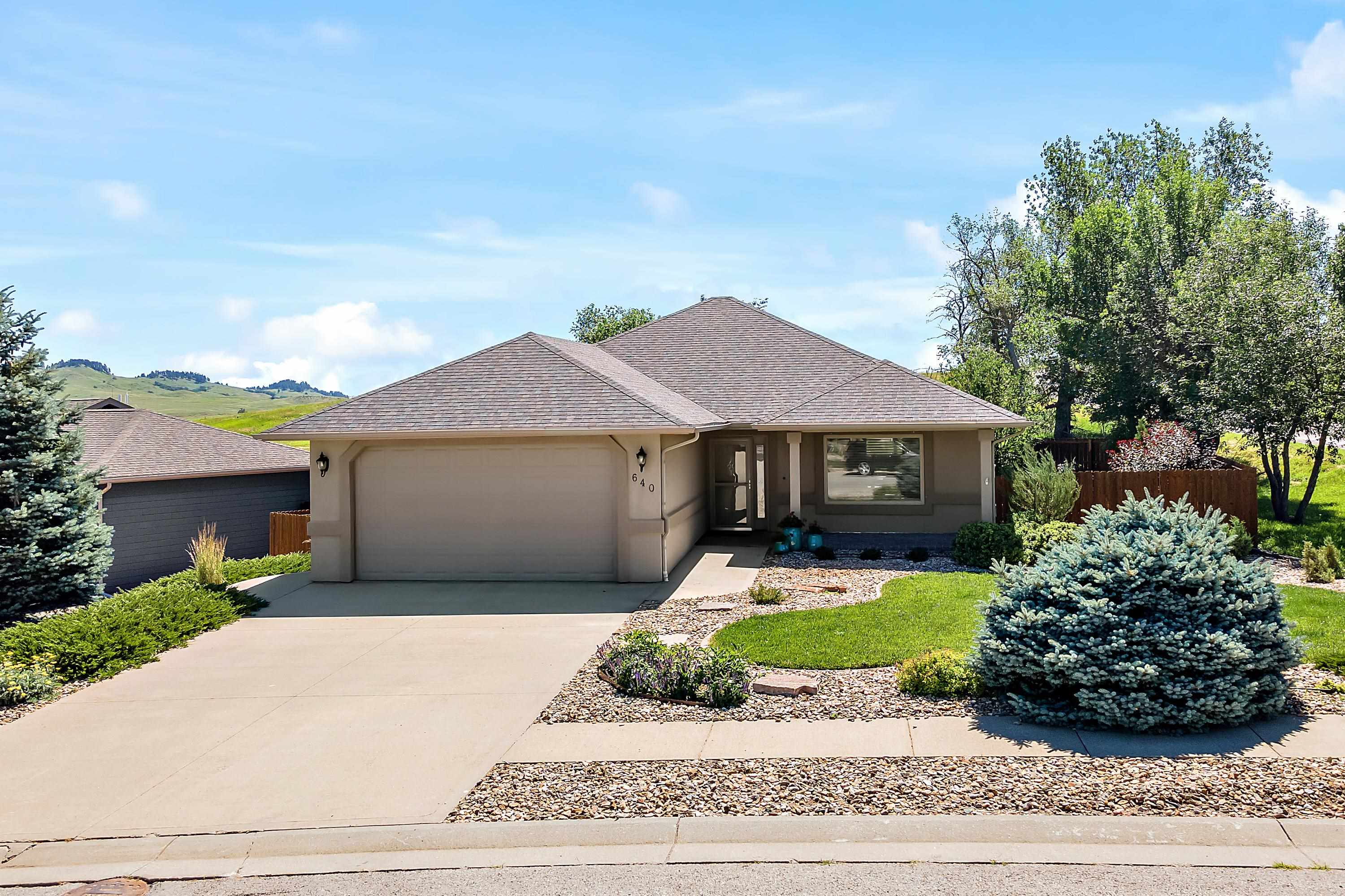 640 Yosemite Way