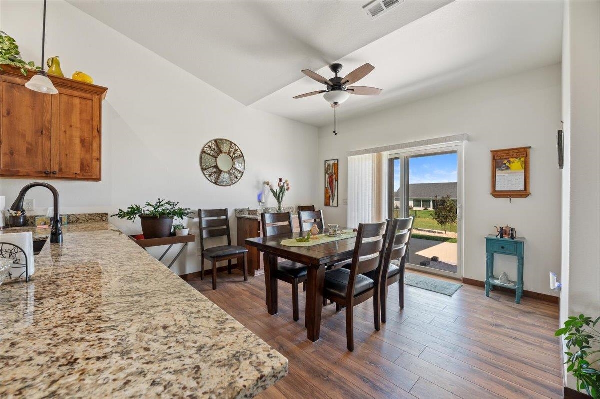 2244 Top Shelf Avenue