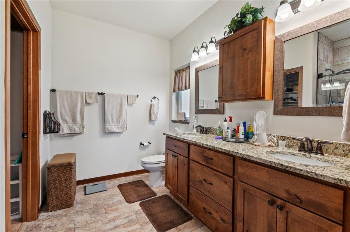 2244 Top Shelf Avenue