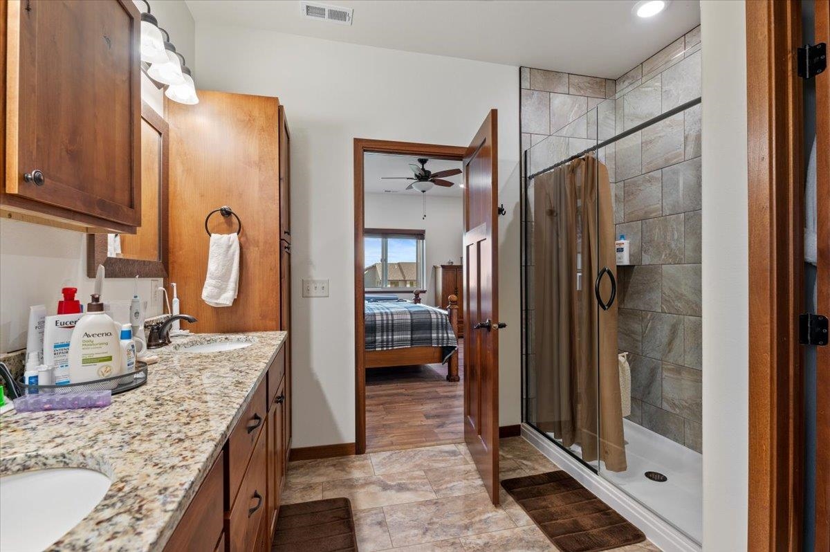 2244 Top Shelf Avenue