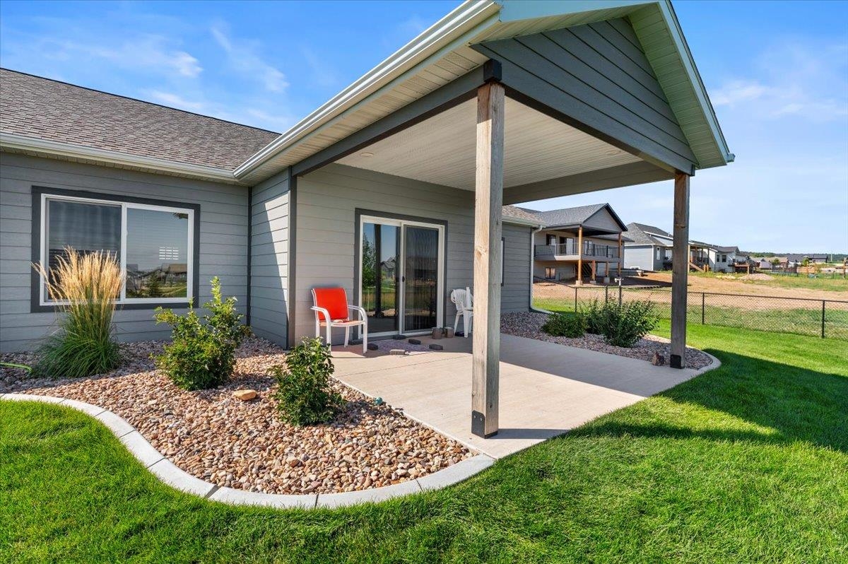 2244 Top Shelf Avenue