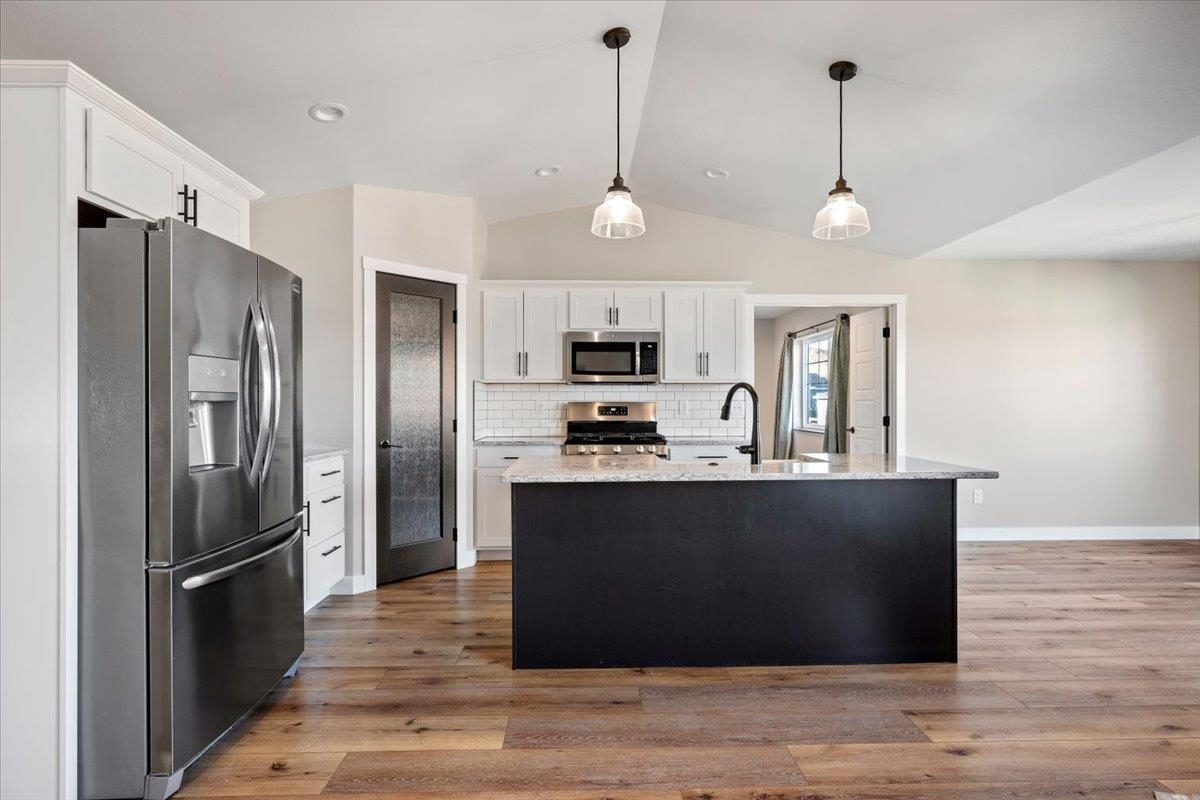 4523 Vinecliff Drive