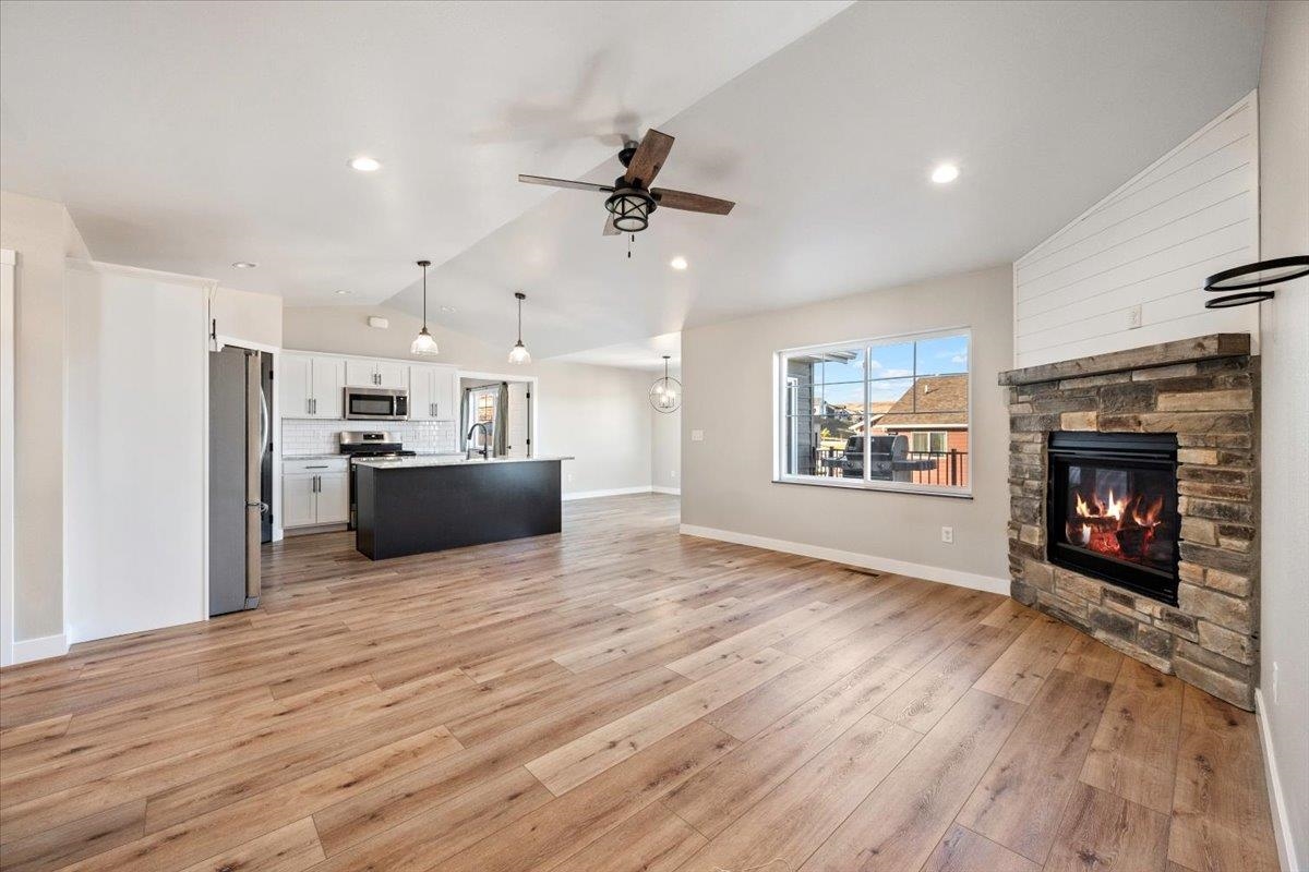 4523 Vinecliff Drive