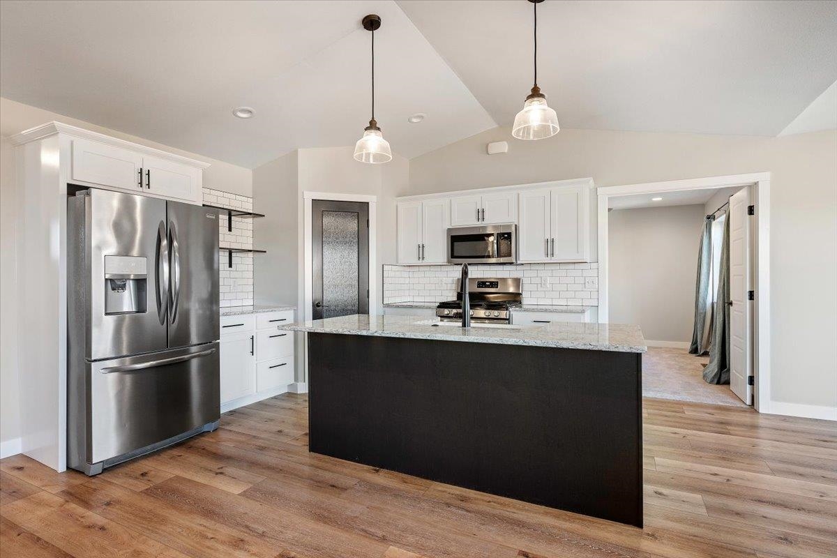 4523 Vinecliff Drive