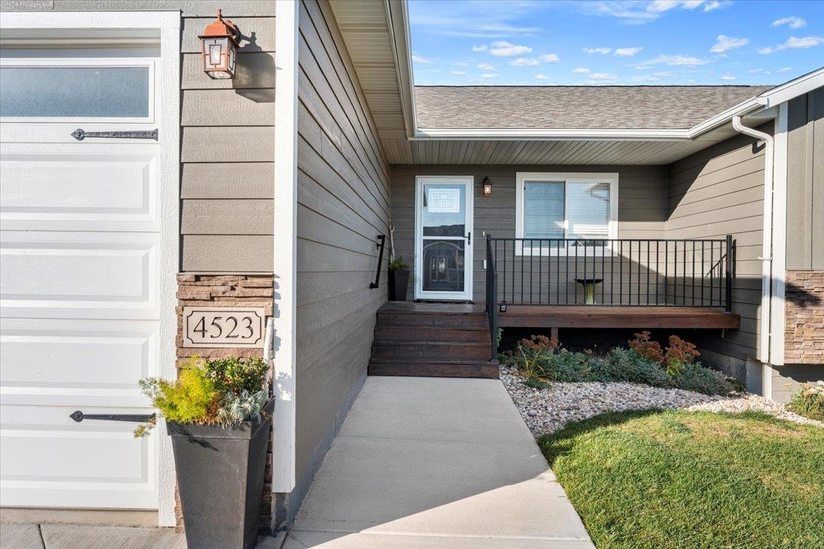 4523 Vinecliff Drive