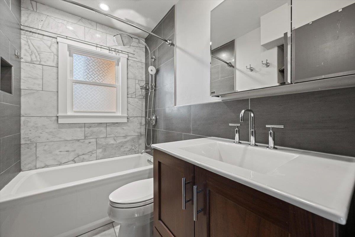 222 N 42nd Street