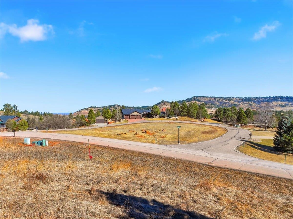 1135 Woodland Drive