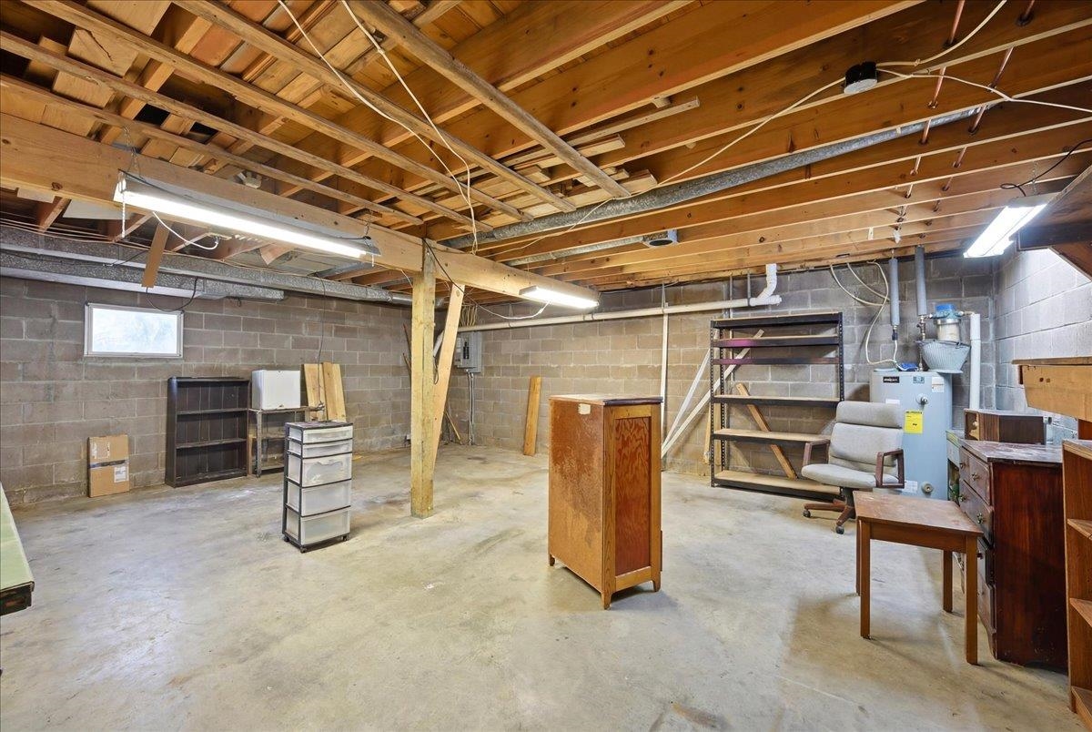 11081 Ridge Road