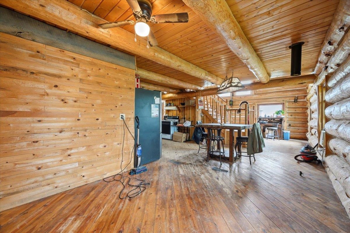 11081 Ridge Road