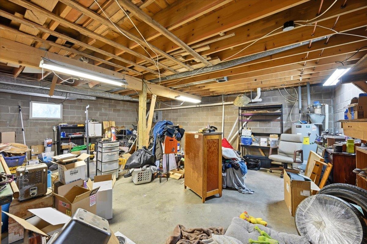 11081 Ridge Road