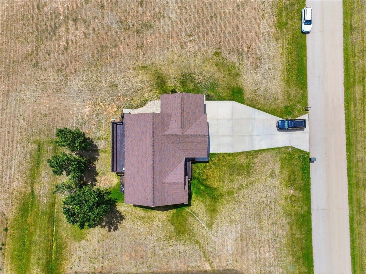 19236 Carriage Circle