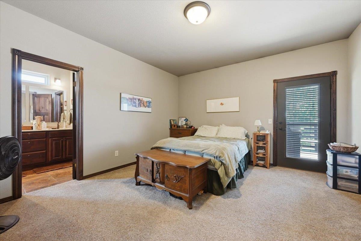 19236 Carriage Circle