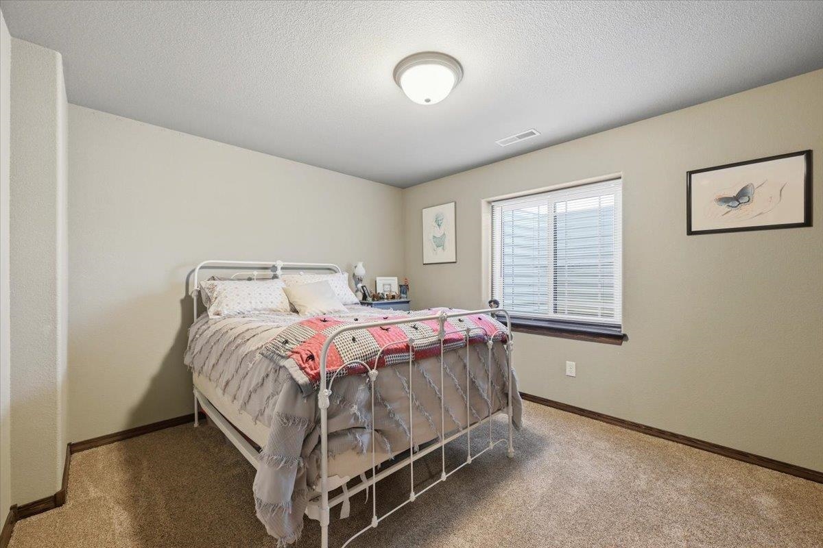 19236 Carriage Circle