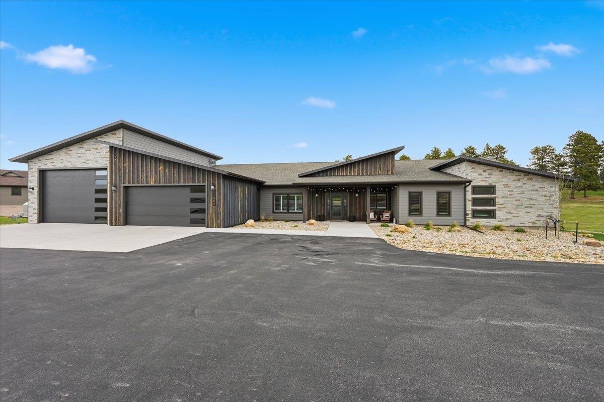 11805 Valley View Circle