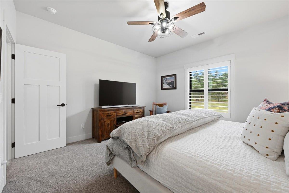 11805 Valley View Circle