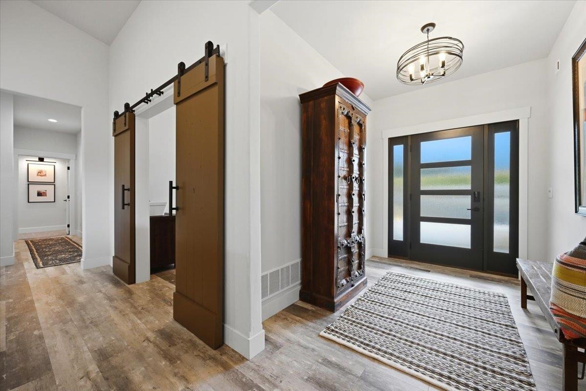 11805 Valley View Circle