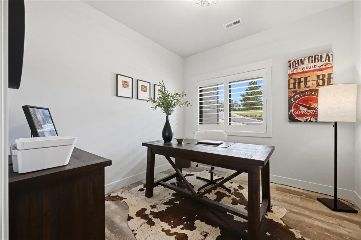 11805 Valley View Circle
