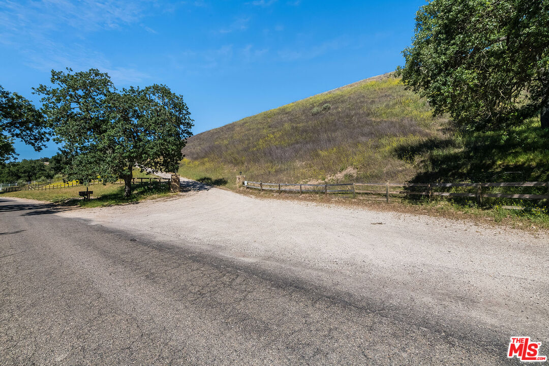 3333 Long Valley Rd