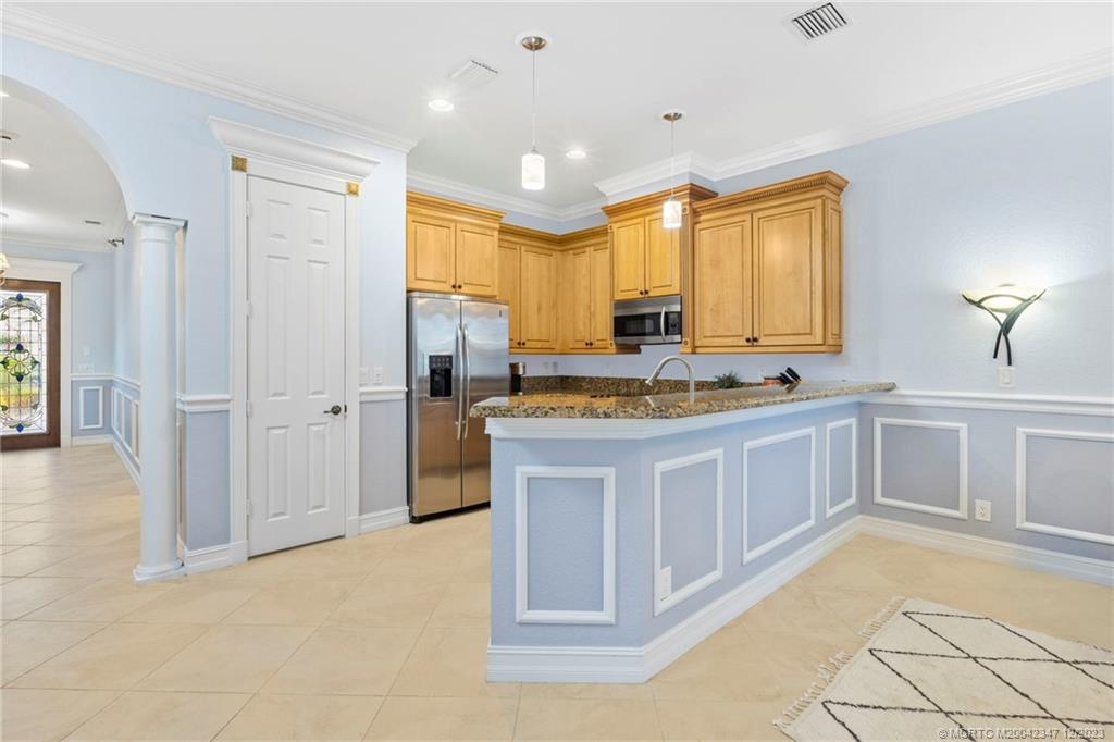 1000 N US Highway 1 803