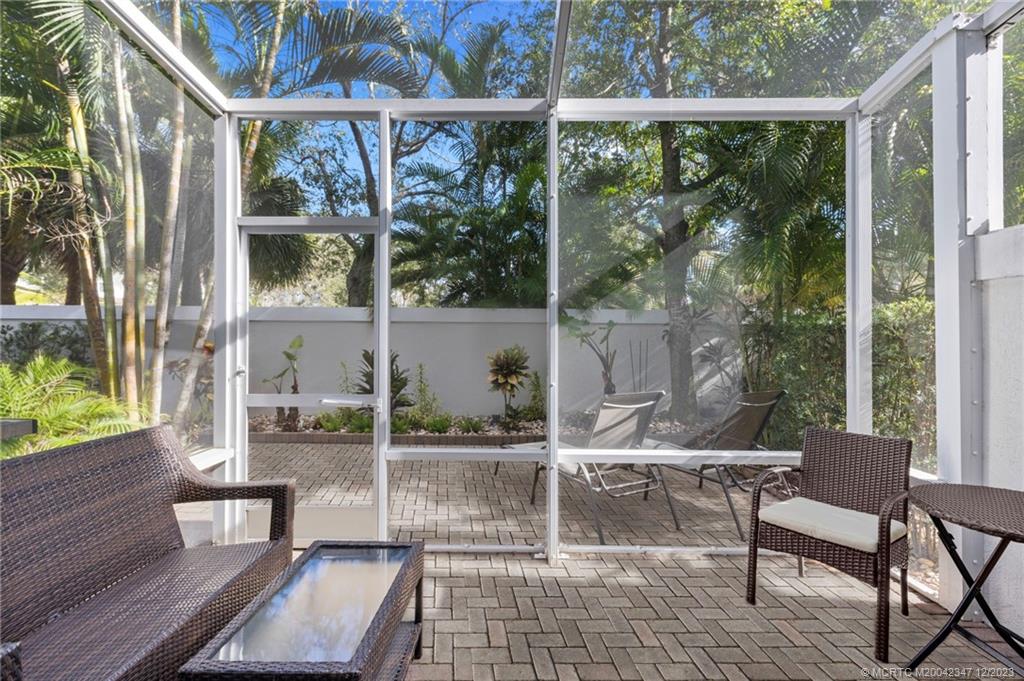 1000 N US Highway 1 803