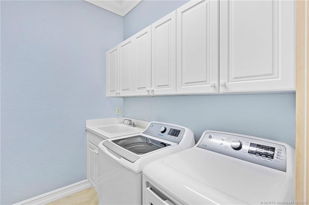 1000 N US Highway 1 803