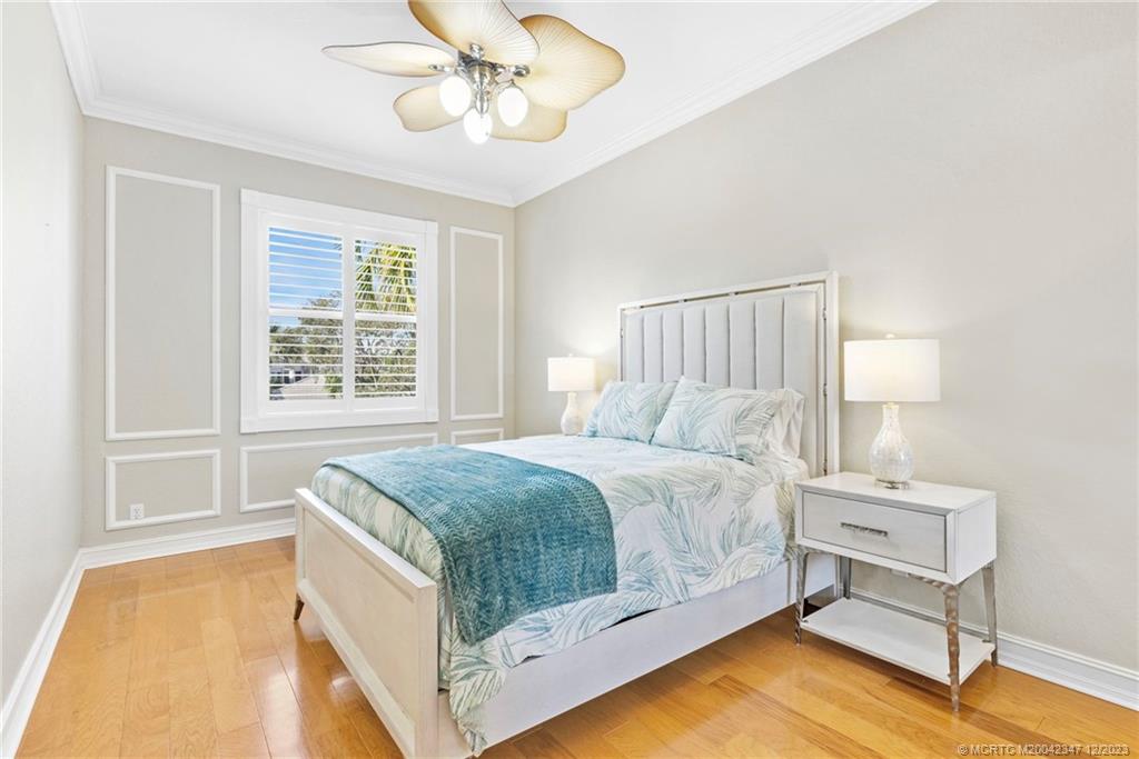 1000 N US Highway 1 803