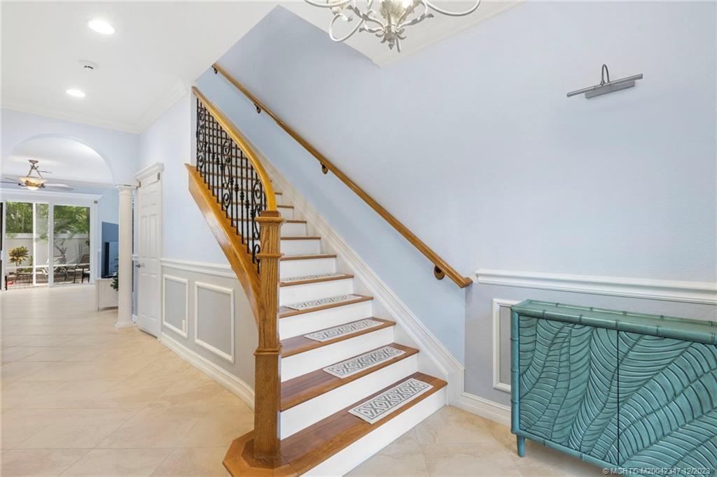 1000 N US Highway 1 803