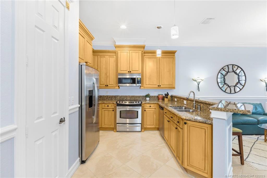 1000 N US Highway 1 803