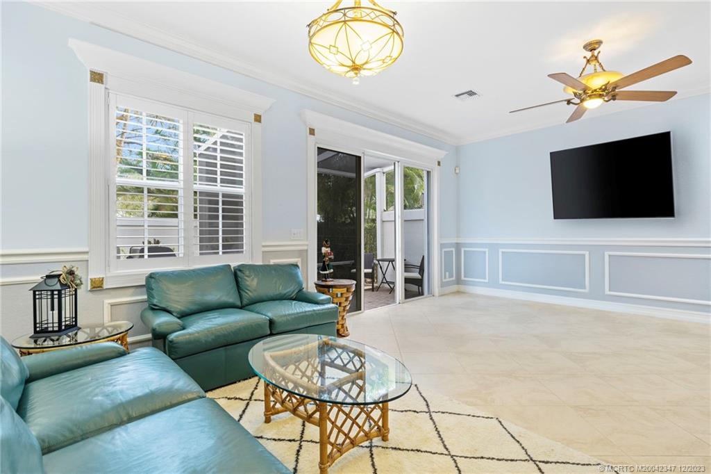 1000 N US Highway 1 803