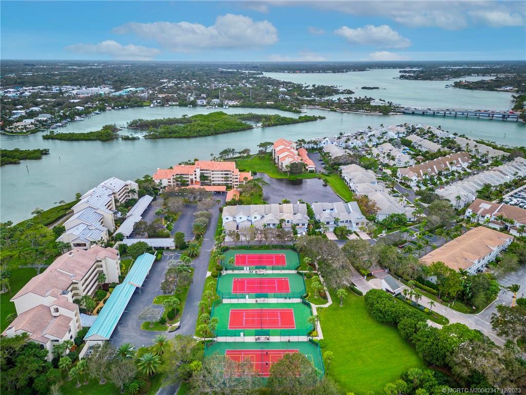 1000 N US Highway 1 803