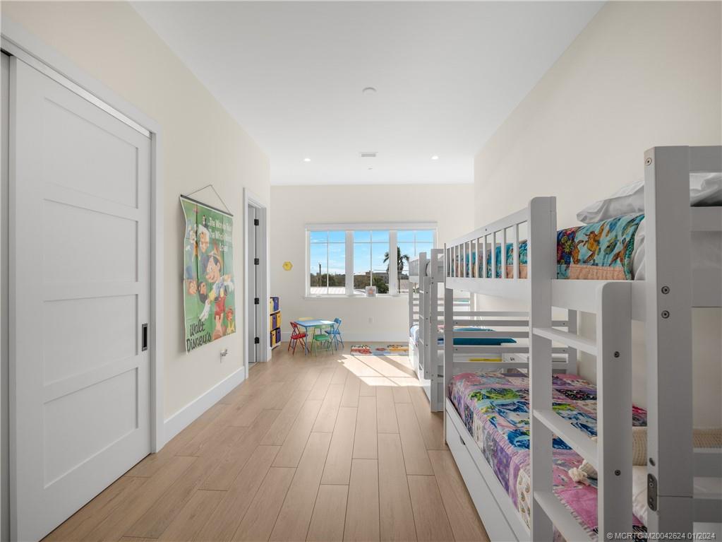 51 SE Seminole Street 401
