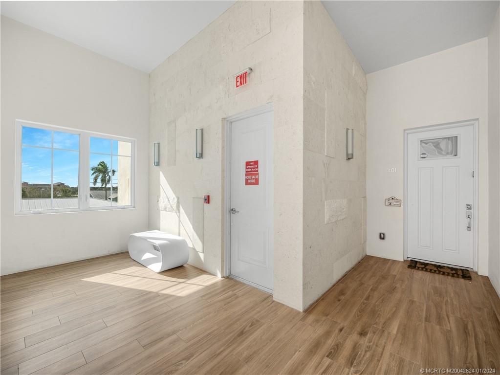 51 SE Seminole Street 401
