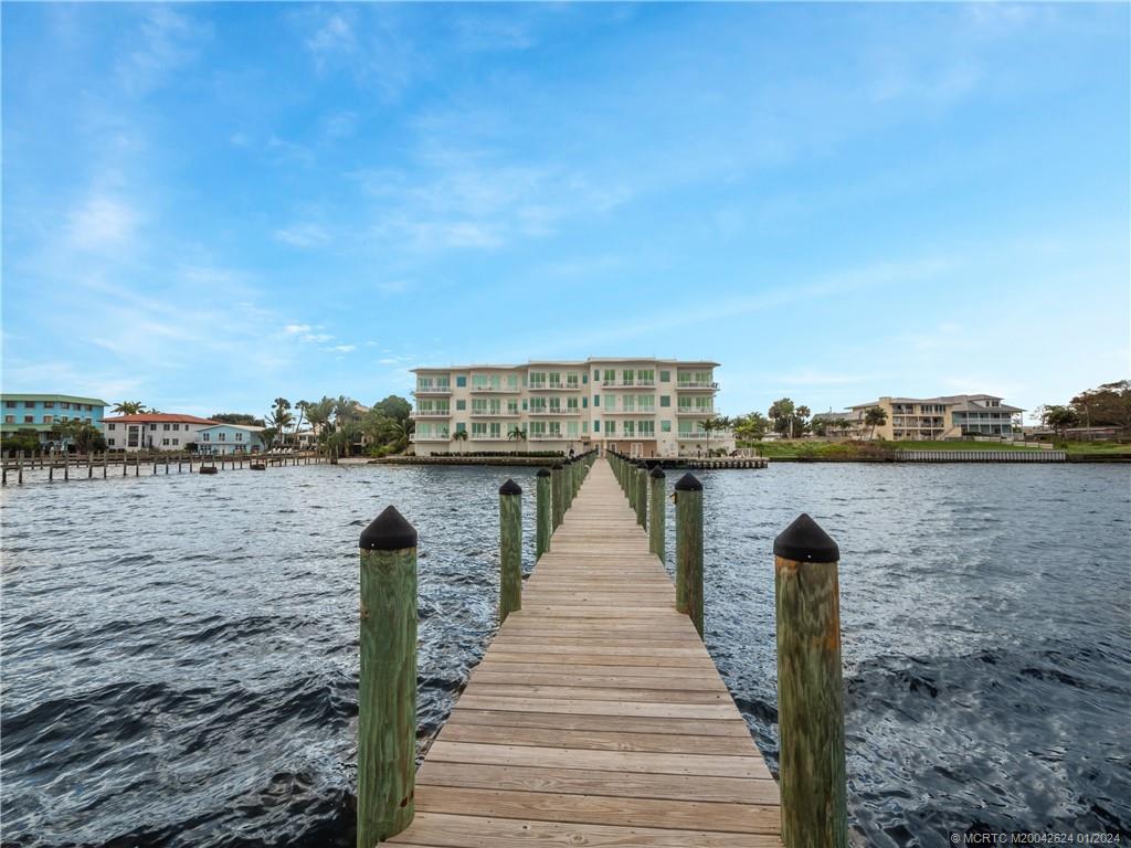 51 SE Seminole Street 401