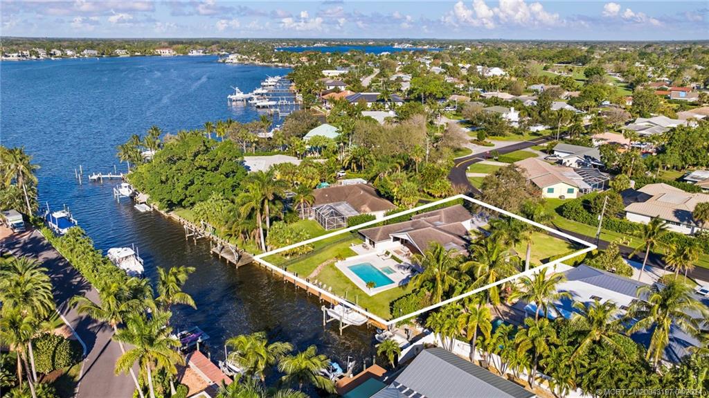 19 River Drive