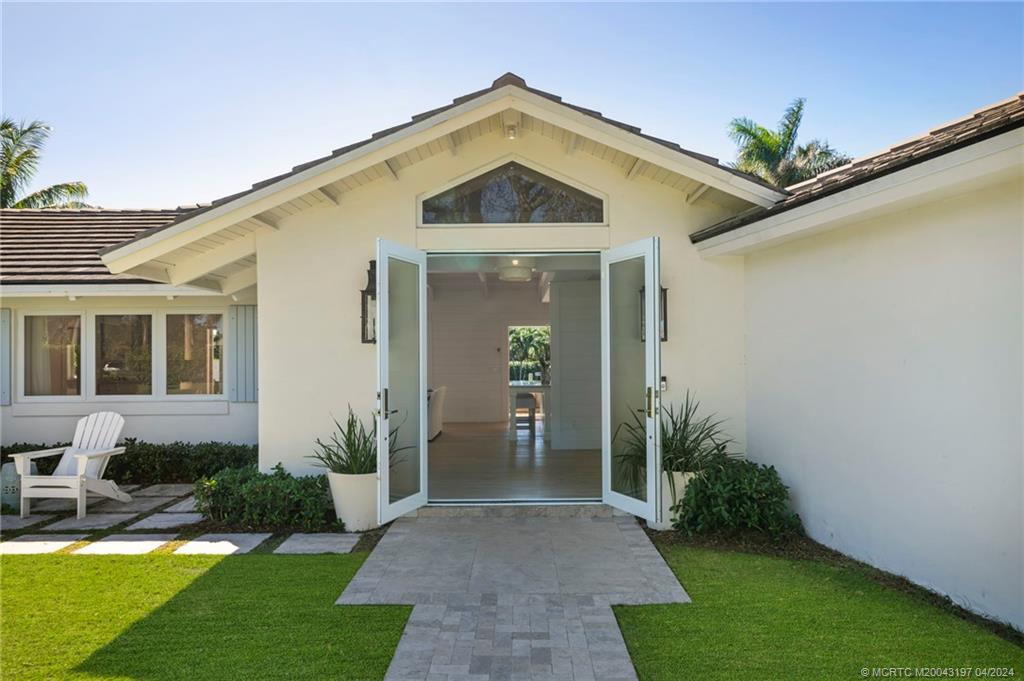 19 River Drive