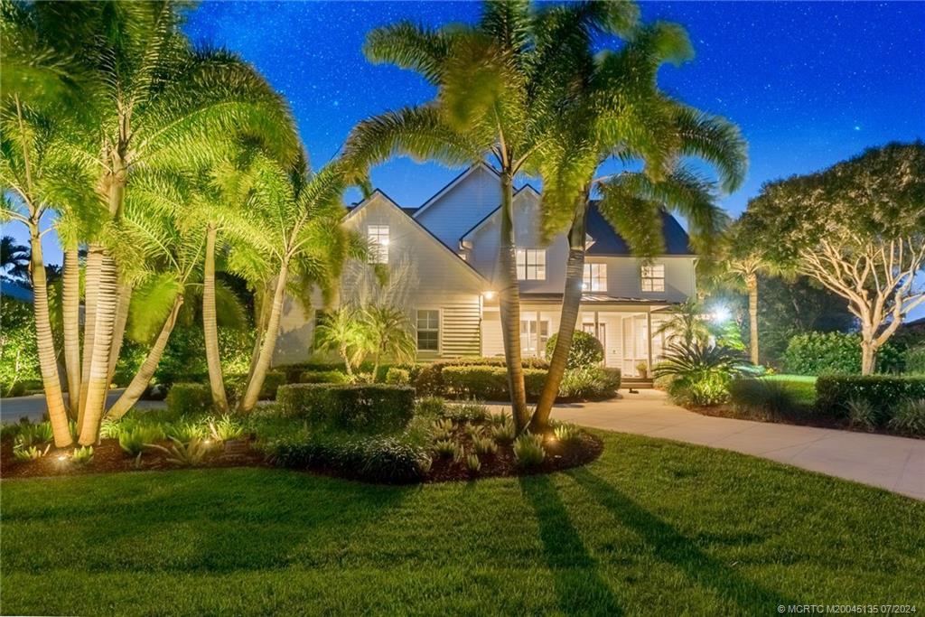 99 SW Wiregrass Ct