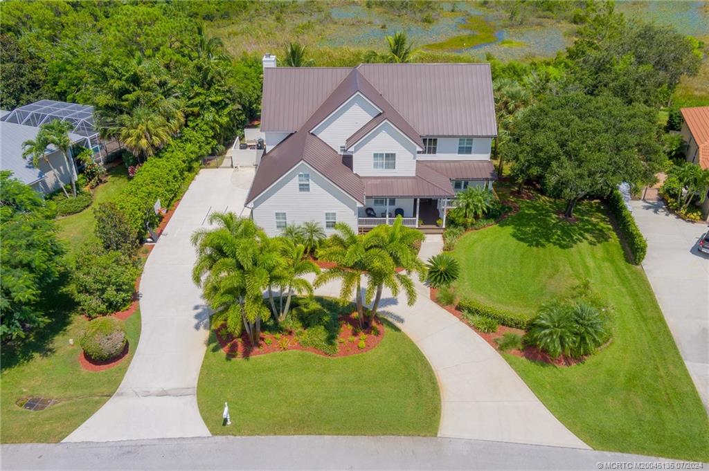 99 SW Wiregrass Ct