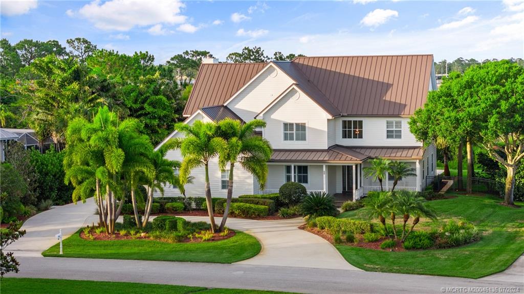 99 SW Wiregrass Ct