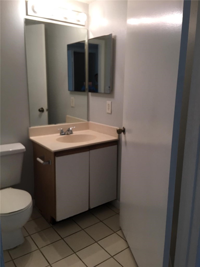 624 SW Saint Lucie Cres 105