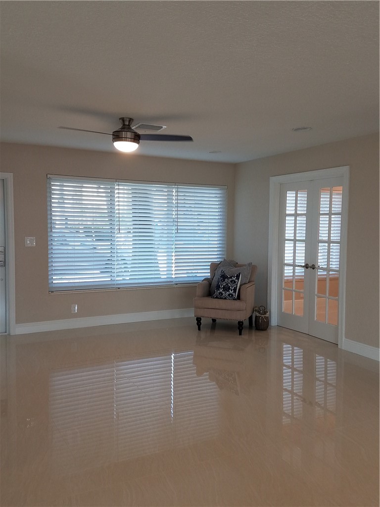 624 SW Saint Lucie Cres 105