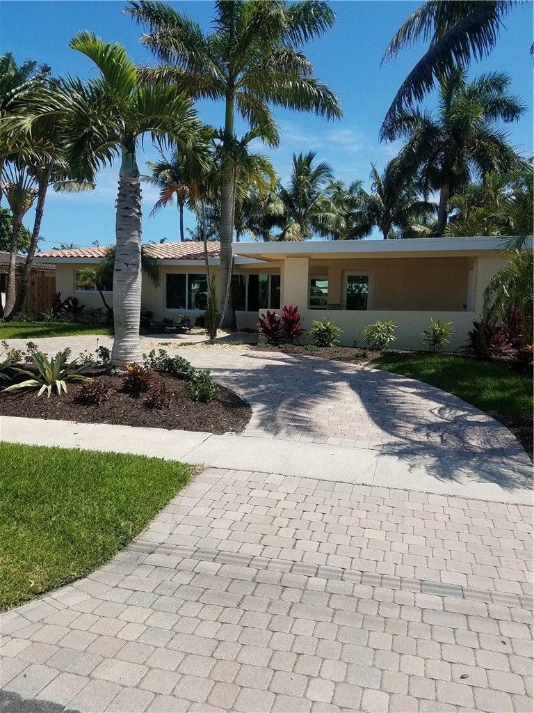 624 SW Saint Lucie Cres 105