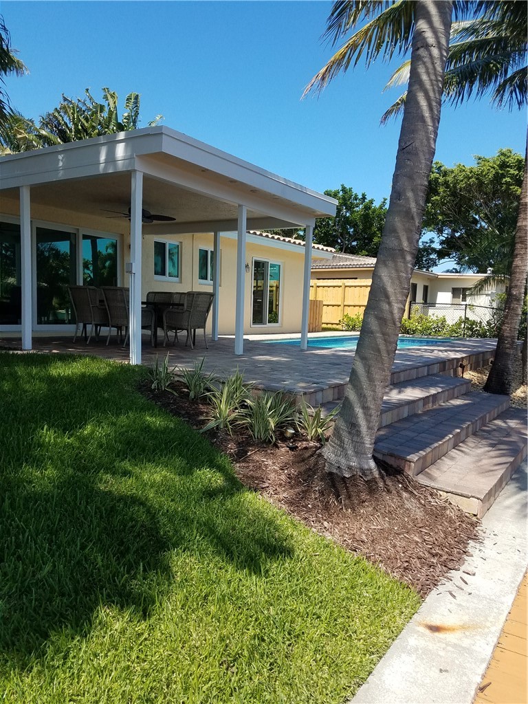 624 SW Saint Lucie Cres 105
